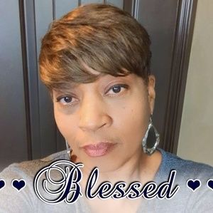 Meet your Posher, Valerie